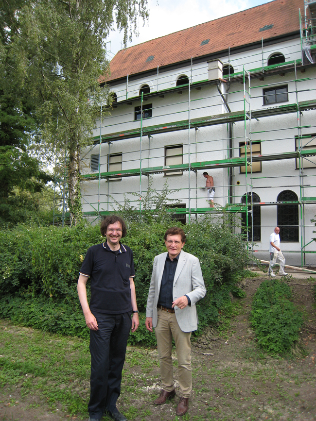 Im Bild (von links): Bernd Wenninger, Staatliches Bauamt Krumbach und Haushaltsausschussvorsitzender Georg Winter.